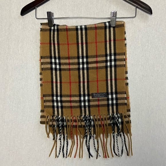 Burberry Accessories - Vintage Burberry 100% Lambswool scarf double fringe